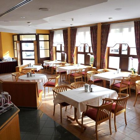 Hotel Garni "Zum Eichwerder" Темплин Экстерьер фото