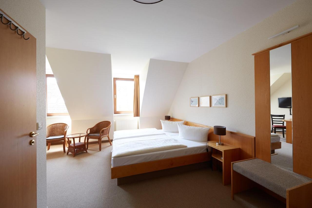 Hotel Garni "Zum Eichwerder" Темплин Экстерьер фото